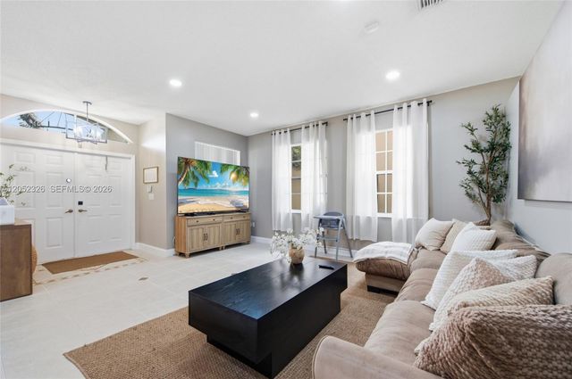 15799 NW 4th Street, Pembroke Pines, FL 33028