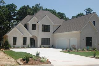 63 Miramont Circle, Little Rock, AR 72223