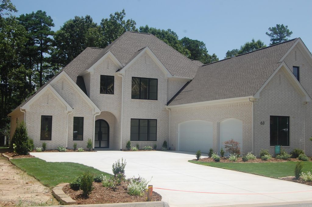 63 Miramont Circle, Little Rock, AR 72223