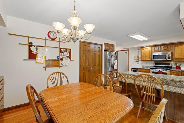 6871 W 1350 N, Demotte, IN 46310