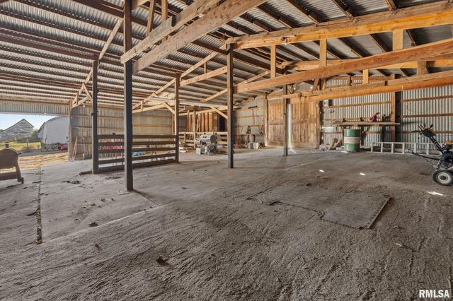 1324 13TH Avenue N, Clinton, IA 52732