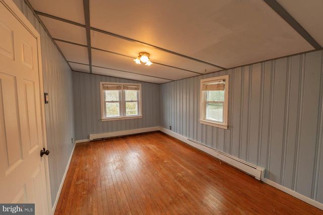 3950 MAIN RD W, Emmaus, PA 18049