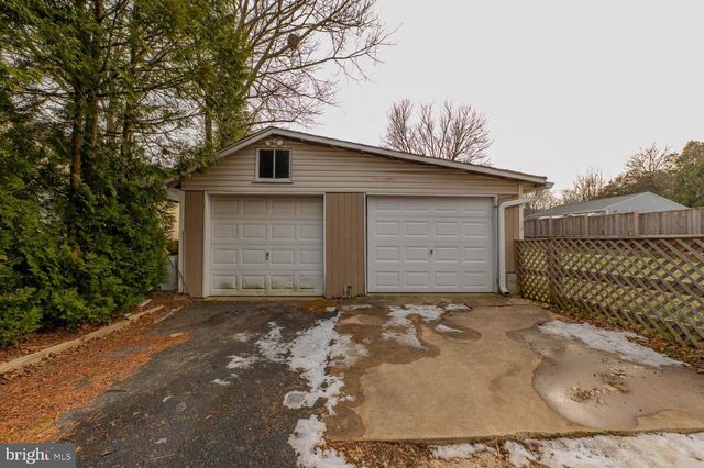 3950 MAIN RD W, Emmaus, PA 18049