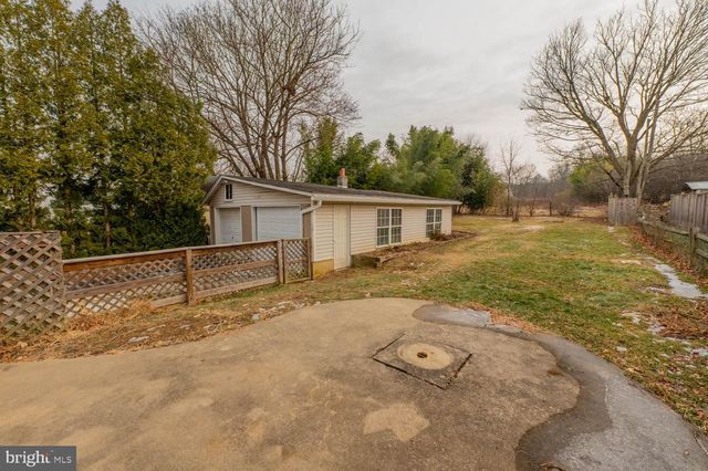 3950 MAIN RD W, Emmaus, PA 18049