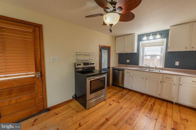 3950 MAIN RD W, Emmaus, PA 18049