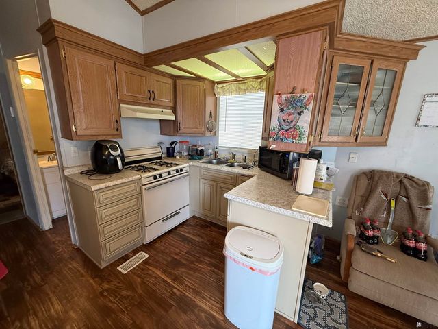 5707 E 32 St, Yuma, AZ 85365