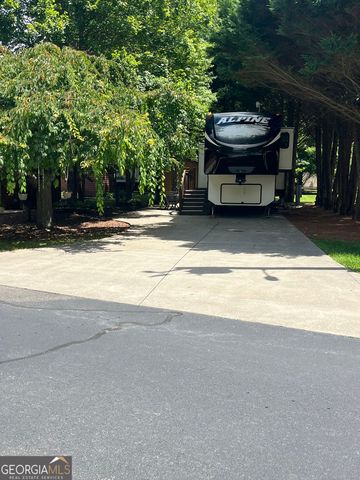 175 Choestoe Falls Circle, Blairsville, GA 30512