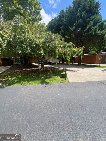 175 Choestoe Falls Circle, Blairsville, GA 30512