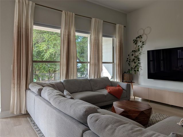 125 WHISTLING WILLOW DR, Georgetown, TX 78628