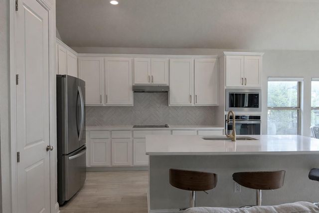 125 WHISTLING WILLOW DR, Georgetown, TX 78628