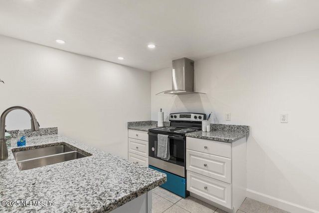 2885 SAND CASTLE Lane, Jacksonville, FL 32233
