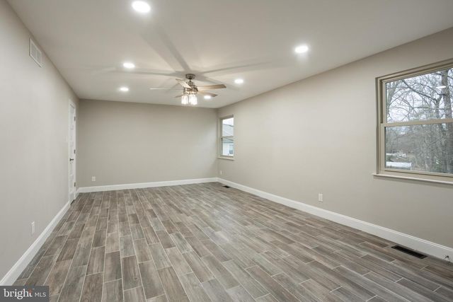 223 FOXWOOD LN, Marlton, NJ 08053