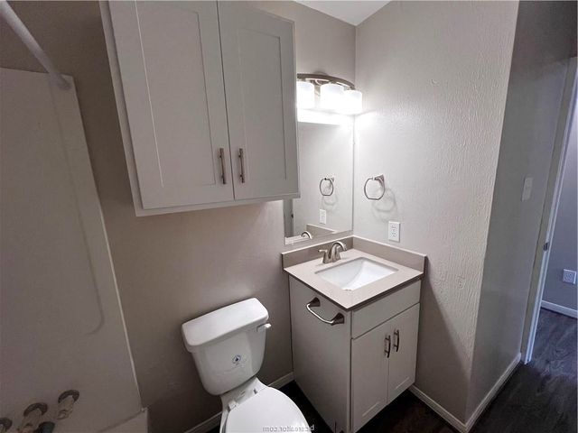 619 West Ridge Dr, College Station, TX 77845