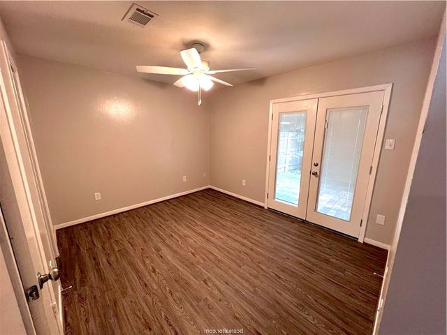 619 West Ridge Dr, College Station, TX 77845