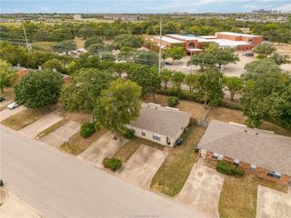 619 West Ridge Dr, College Station, TX 77845