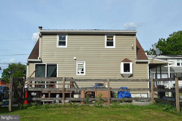 46 MOUNTAIN SPRING RD, Blandon, PA 19510