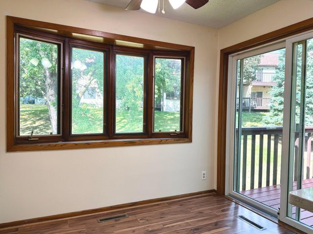 7 Crusader Avenue E D, West Saint Paul, MN 55118