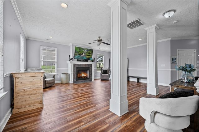 258 Gibbs Road, Wellford, SC 29385