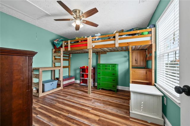 258 Gibbs Road, Wellford, SC 29385