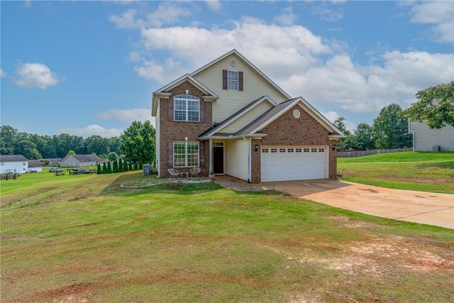 258 Gibbs Road, Wellford, SC 29385