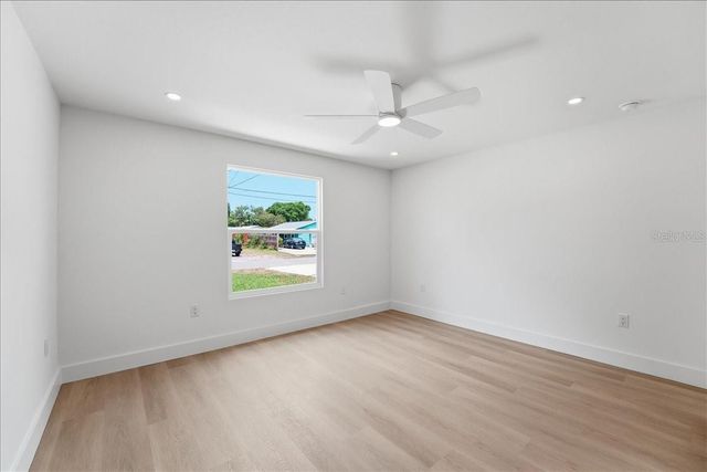 1205 40TH STREET W, Bradenton, FL 34205