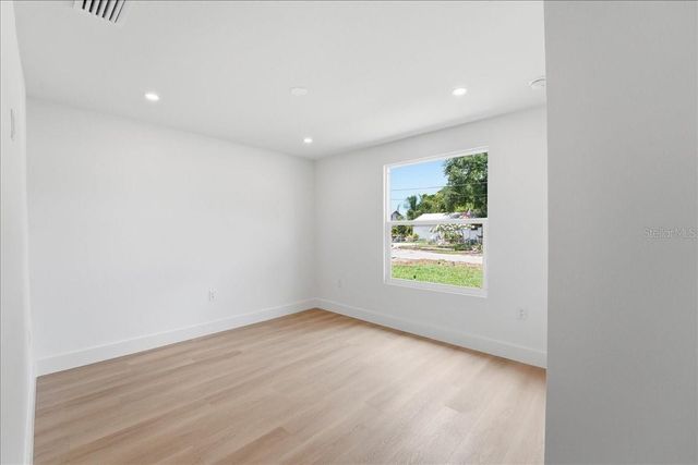 1205 40TH STREET W, Bradenton, FL 34205