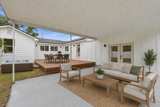 1205 40TH STREET W, Bradenton, FL 34205