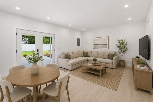 1205 40TH STREET W, Bradenton, FL 34205