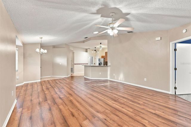 2401 NANTUCKET GLEN PLACE 11, Sun City Center, FL 33573