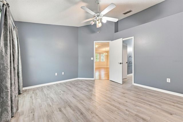 2401 NANTUCKET GLEN PLACE 11, Sun City Center, FL 33573
