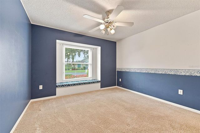2401 NANTUCKET GLEN PLACE 11, Sun City Center, FL 33573