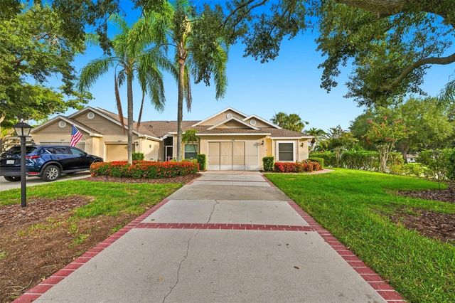 2401 NANTUCKET GLEN PLACE 11, Sun City Center, FL 33573