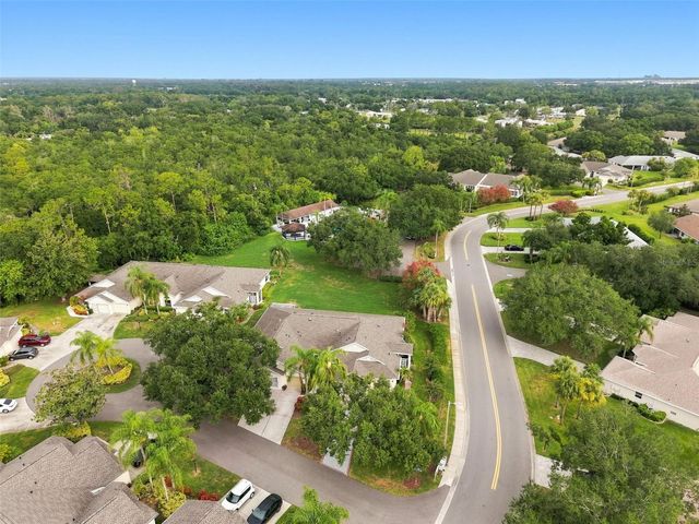 2401 NANTUCKET GLEN PLACE 11, Sun City Center, FL 33573