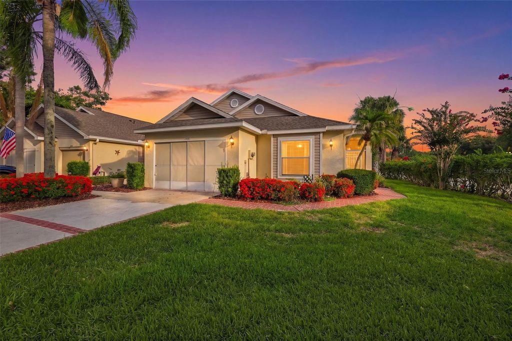2401 NANTUCKET GLEN PLACE 11, Sun City Center, FL 33573