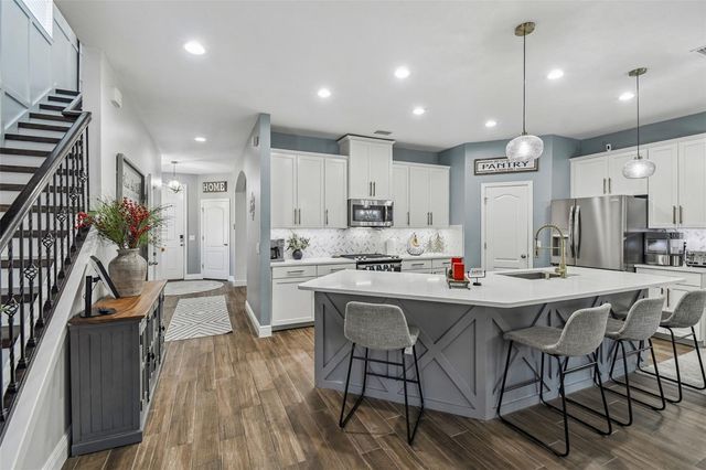 8703 CORINTHIAN WAY, New Port Richey, FL 34654