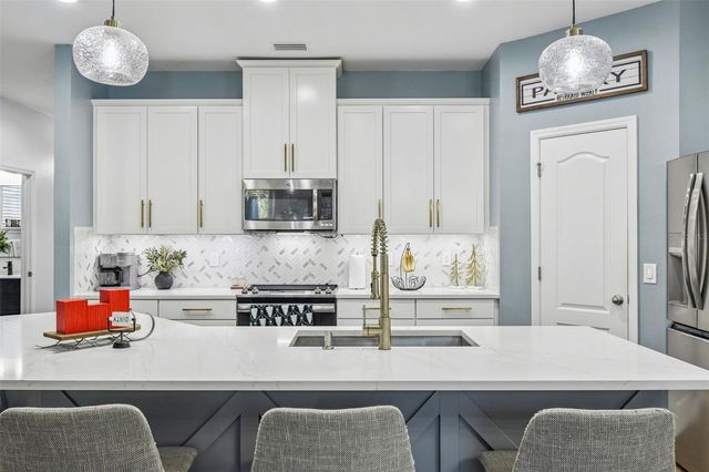 8703 CORINTHIAN WAY, New Port Richey, FL 34654