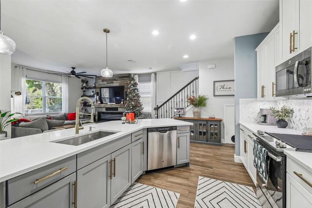 8703 CORINTHIAN WAY, New Port Richey, FL 34654