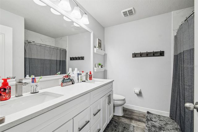 8703 CORINTHIAN WAY, New Port Richey, FL 34654