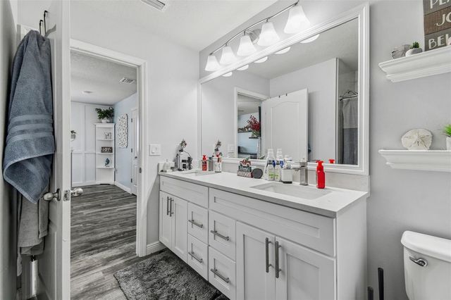 8703 CORINTHIAN WAY, New Port Richey, FL 34654