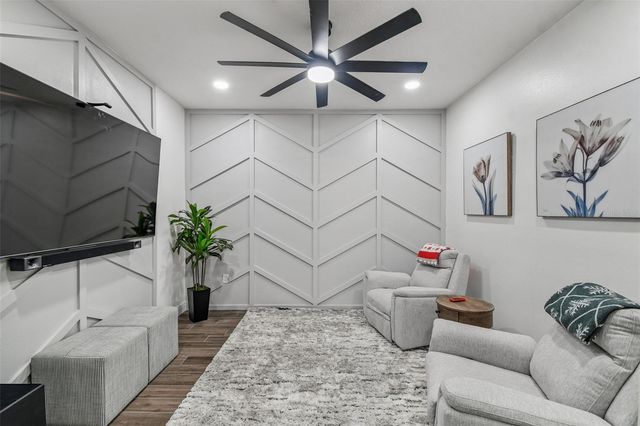 8703 CORINTHIAN WAY, New Port Richey, FL 34654