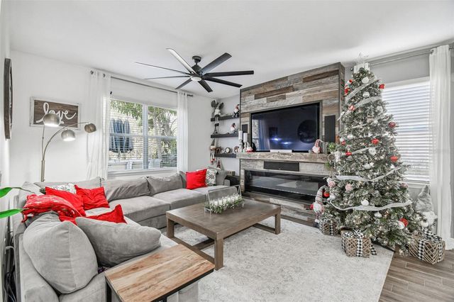 8703 CORINTHIAN WAY, New Port Richey, FL 34654