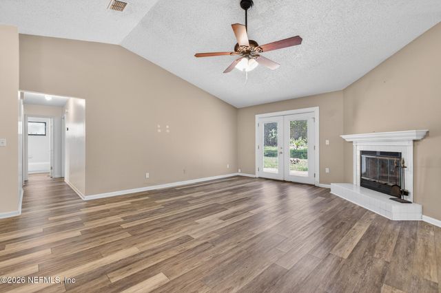 1694 SANDY HOLLOW Loop, Middleburg, FL 32068