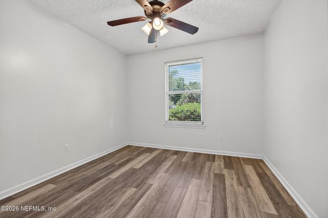 1694 SANDY HOLLOW Loop, Middleburg, FL 32068