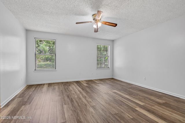 1694 SANDY HOLLOW Loop, Middleburg, FL 32068