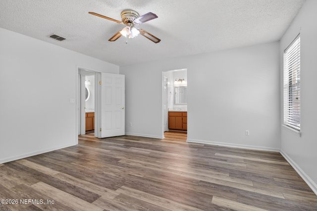 1694 SANDY HOLLOW Loop, Middleburg, FL 32068