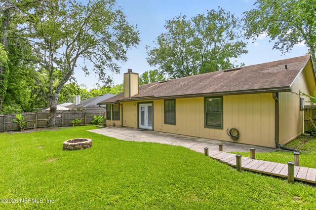 1694 SANDY HOLLOW Loop, Middleburg, FL 32068