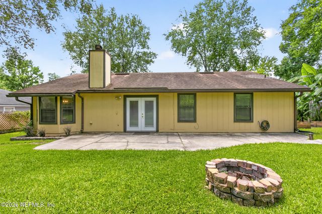 1694 SANDY HOLLOW Loop, Middleburg, FL 32068