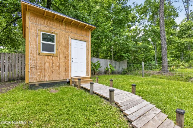 1694 SANDY HOLLOW Loop, Middleburg, FL 32068