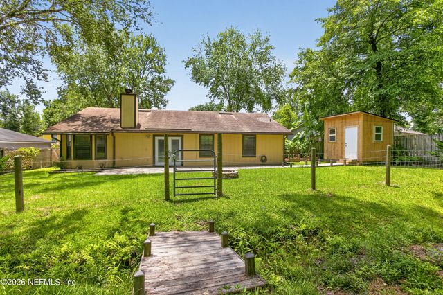 1694 SANDY HOLLOW Loop, Middleburg, FL 32068