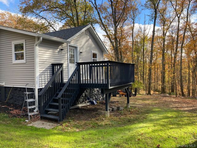 6 Elm Road S, Wurtsboro, NY 12790